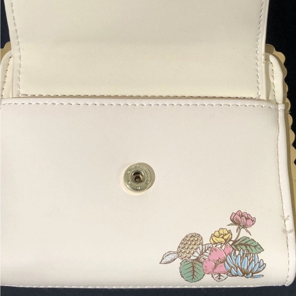 Loungefly Disney Winnie the Pooh Botanical Garden 3D Flower Small Yellow Wallet - Picture 4 of 8